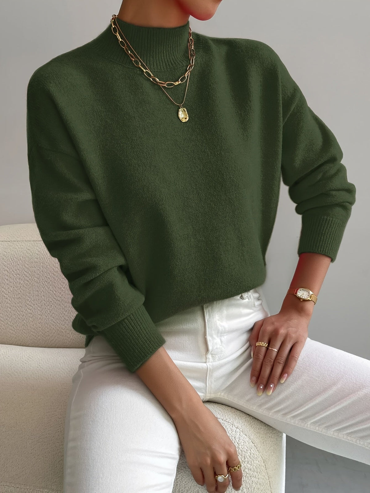 Women's Pullover with Turtleneck and Relaxed Fit